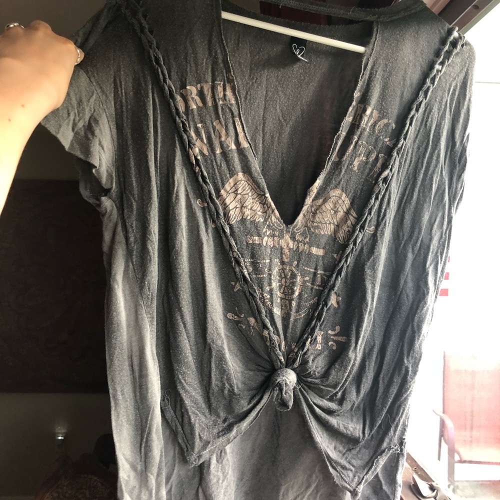 Distressed top